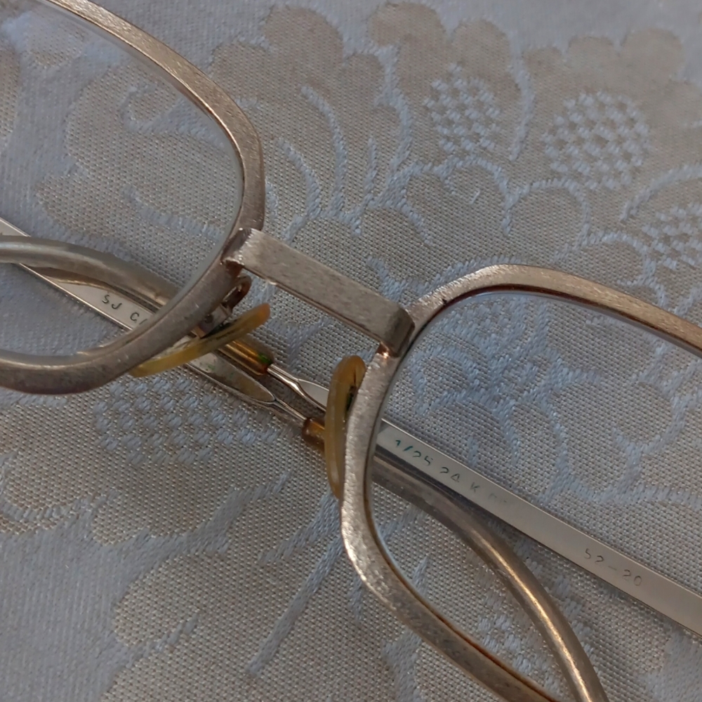 Vintage 24k gold plated glasses or eyeglasses - Picture 3 of 11
